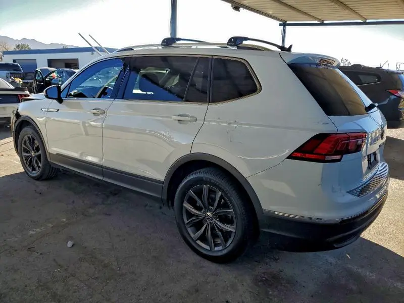 2022 VOLKSWAGEN TIGUAN SE  