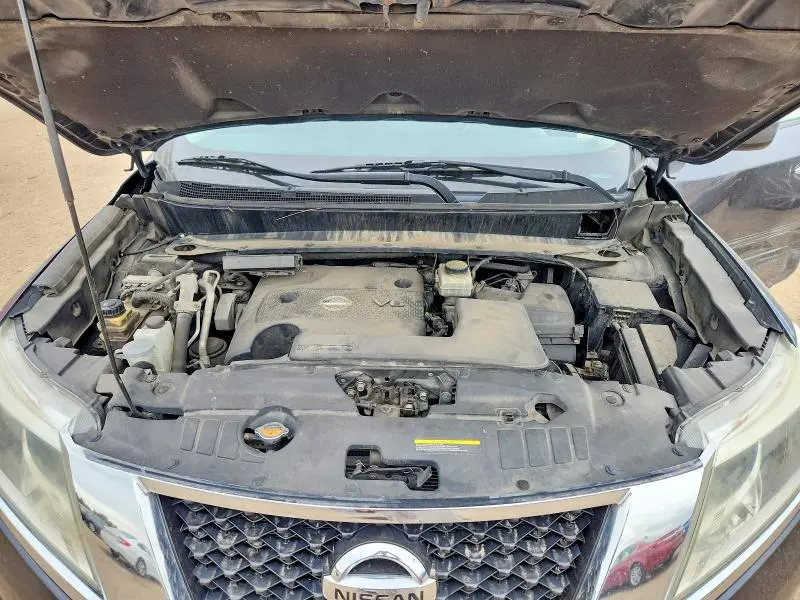 2014 NISSAN PATHFINDER SV  
