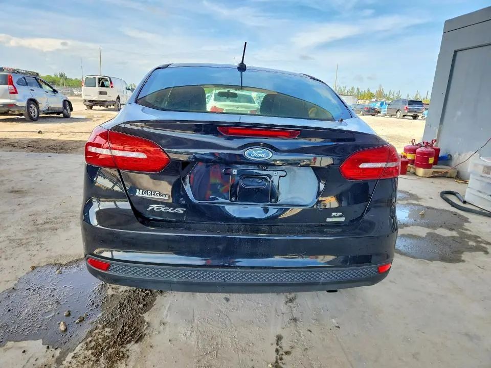 2018 FORD FOCUS SE  