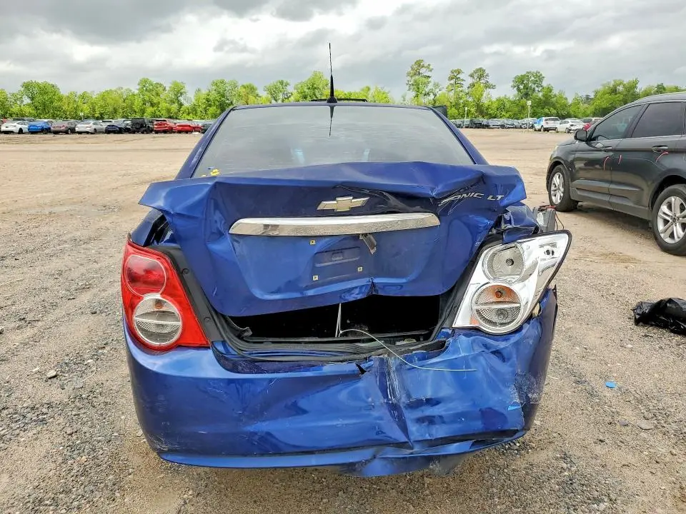 2013 CHEVROLET SONIC LT  