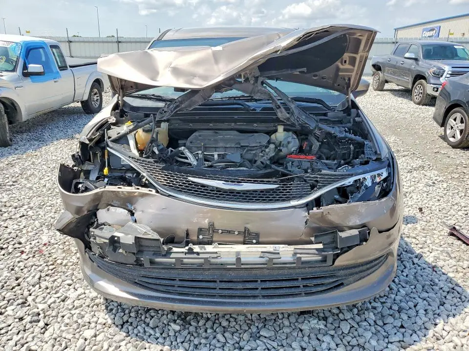 2017 CHRYSLER PACIFICA LX  