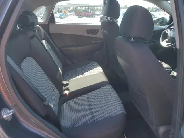 2020 HYUNDAI KONA SE  