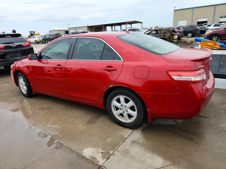 2010 TOYOTA CAMRY LE  