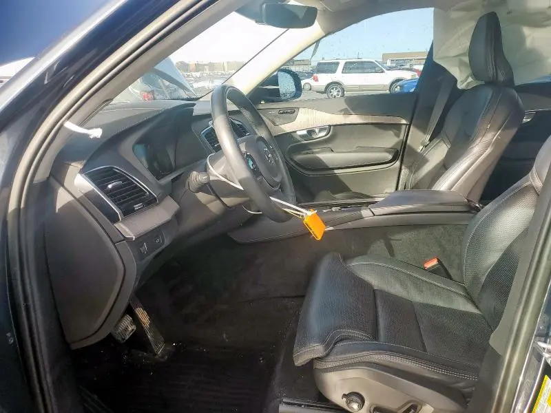 2022 VOLVO XC90   