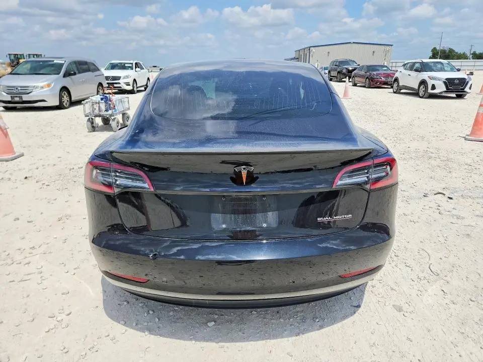 2018 TESLA MODEL 3   