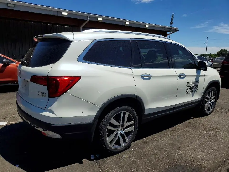 2017 HONDA PILOT TOURING  