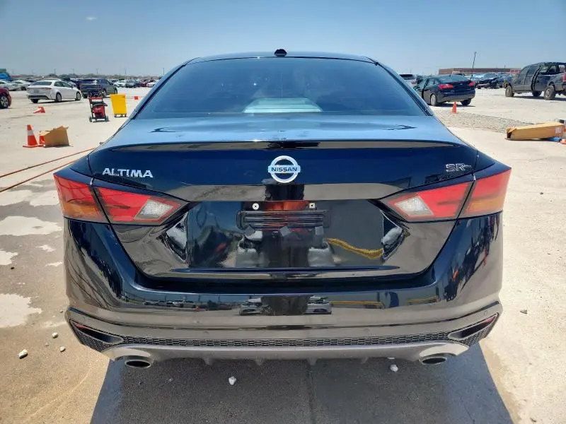 2022 NISSAN ALTIMA SR  