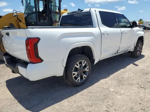 2023 TOYOTA TUNDRA CREWMAX SR  