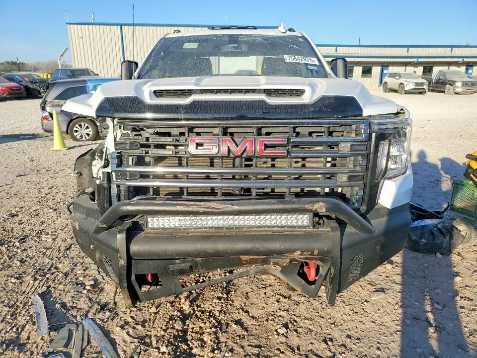 2022 GMC SIERRA K2500 AT4  