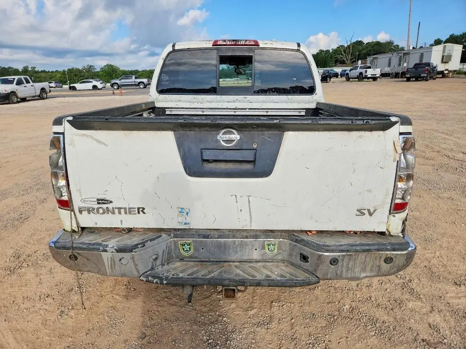 2016 NISSAN FRONTIER SV  