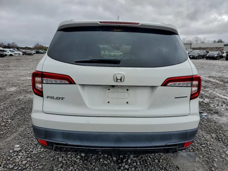 2022 HONDA PILOT SE  