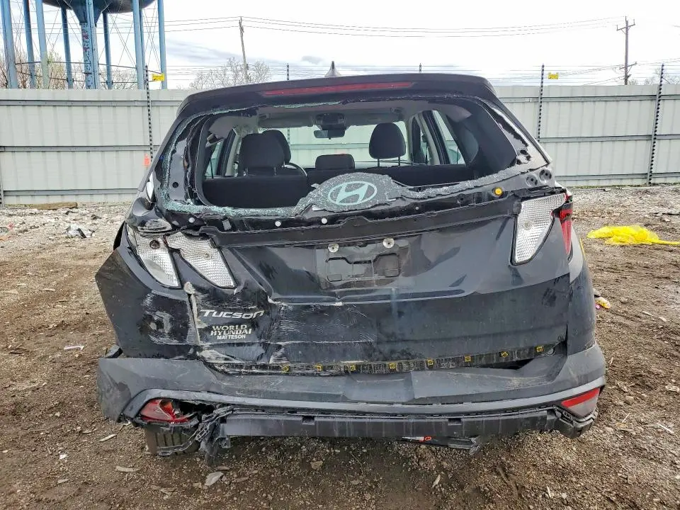 2026 HYUNDAI TUCSON SE  