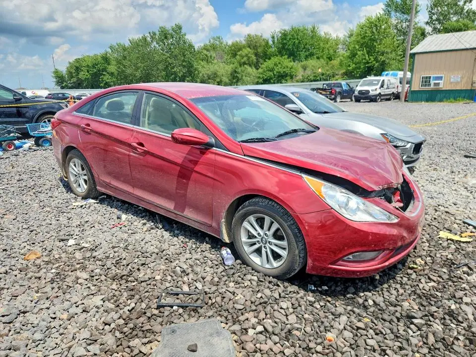 2013 HYUNDAI SONATA GLS  