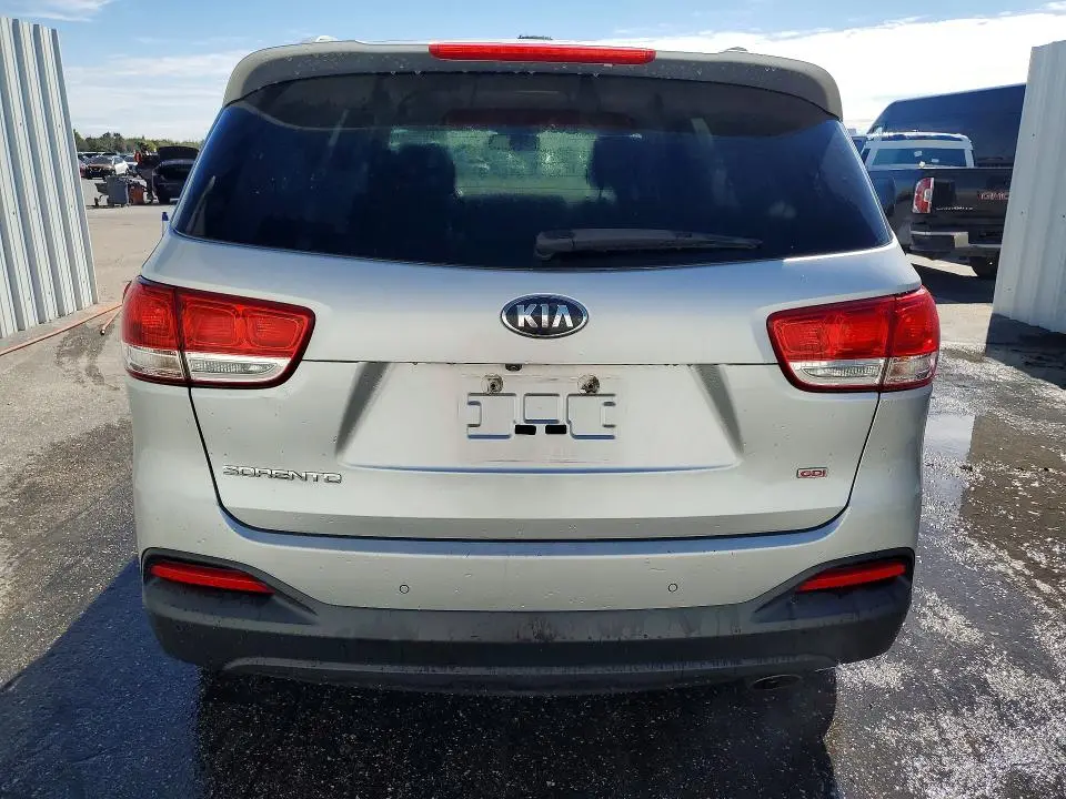 2016 KIA SORENTO LX  