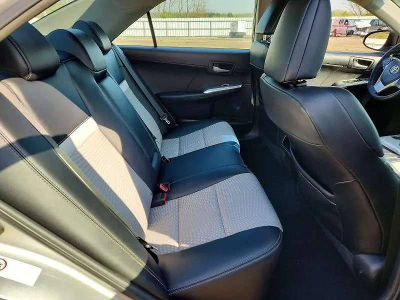 2012 TOYOTA CAMRY SE  