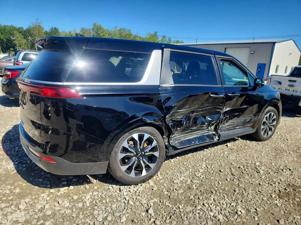 2024 KIA CARNIVAL EX  