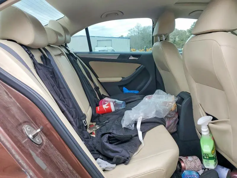 2017 VOLKSWAGEN JETTA SE  