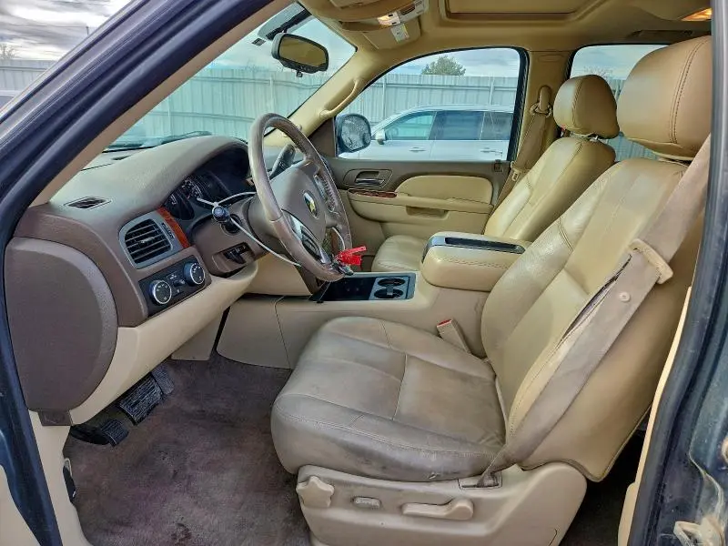 2011 CHEVROLET TAHOE K1500 LT  