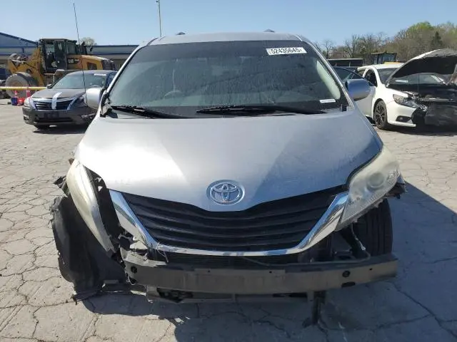 2013 TOYOTA SIENNA LE  