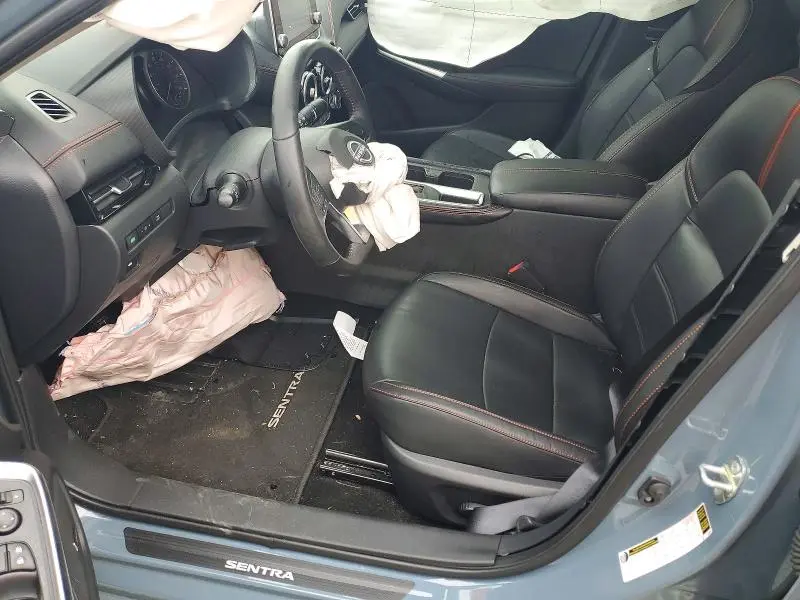 2024 NISSAN SENTRA SR  