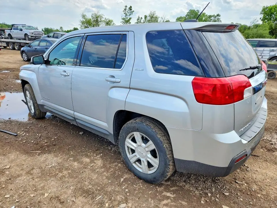 2015 GMC TERRAIN SLE  