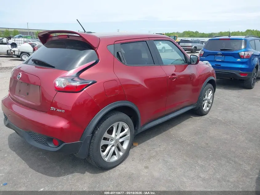 2015 NISSAN JUKE SV