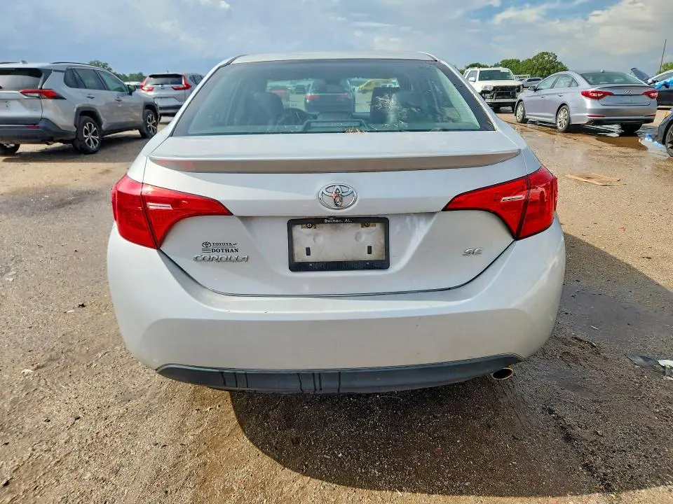 2018 TOYOTA COROLLA SE  