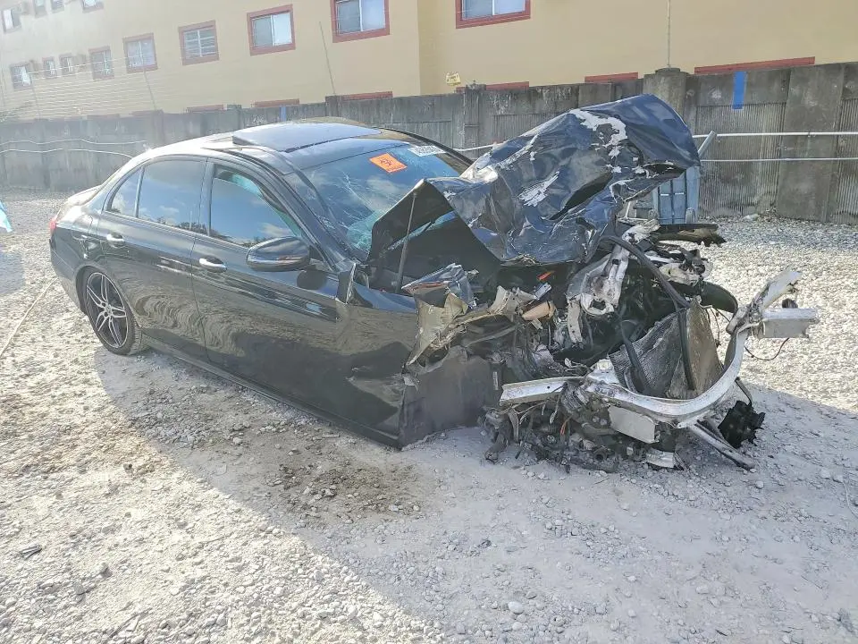 2019 MERCEDES-BENZ E 300  