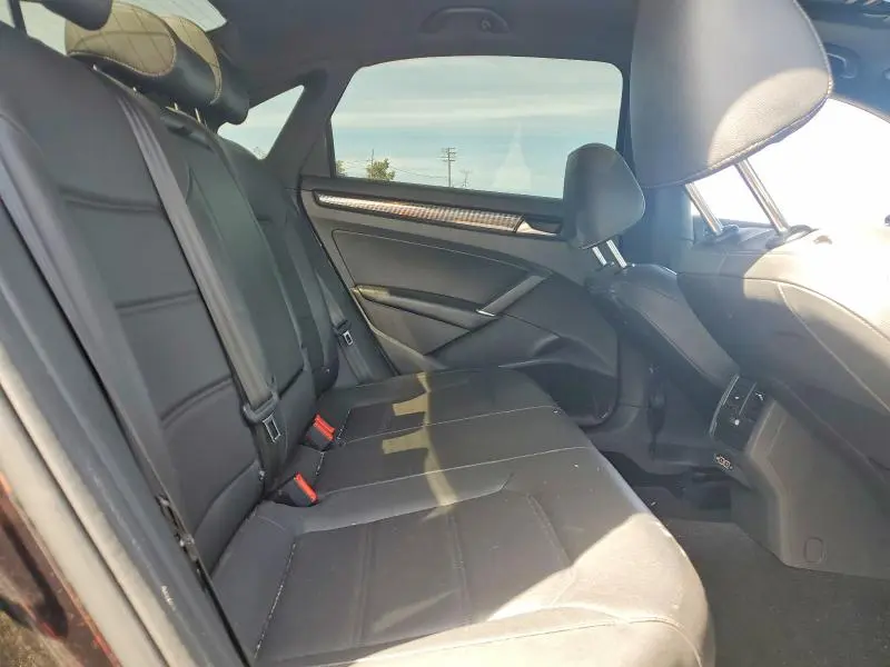 2021 VOLKSWAGEN PASSAT R-LINE  