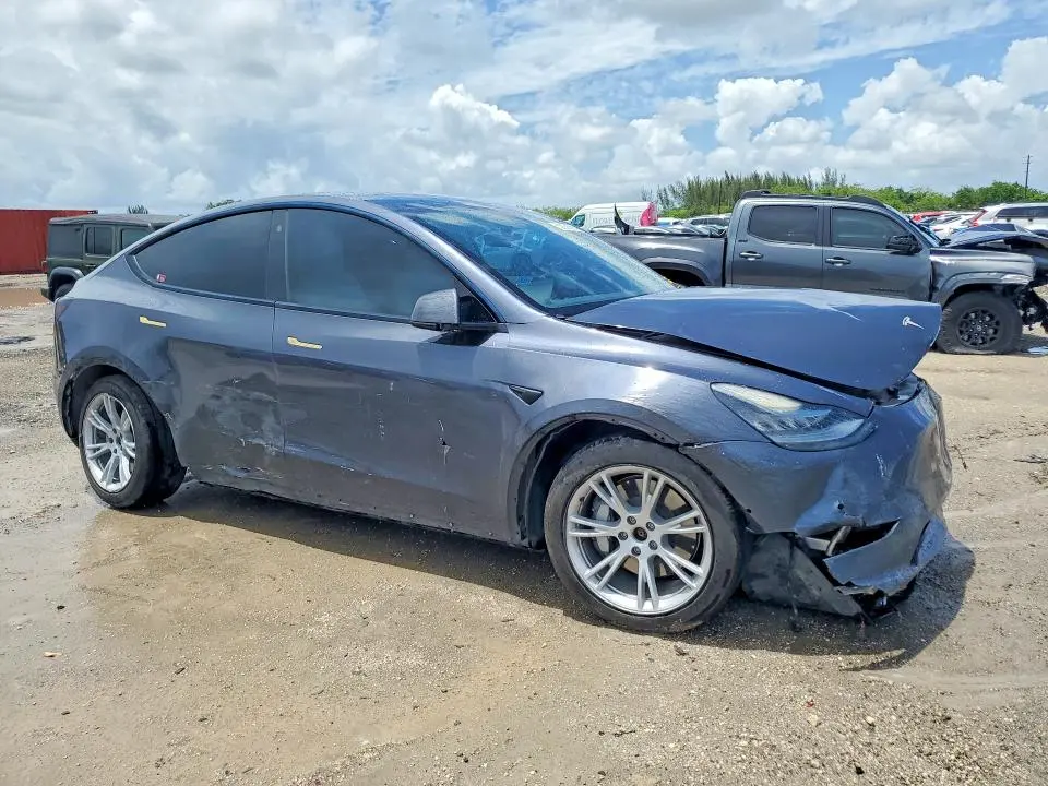2022 TESLA MODEL Y   