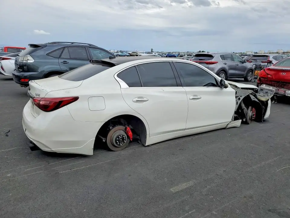 2018 INFINITI Q50 RED SPORT 400  