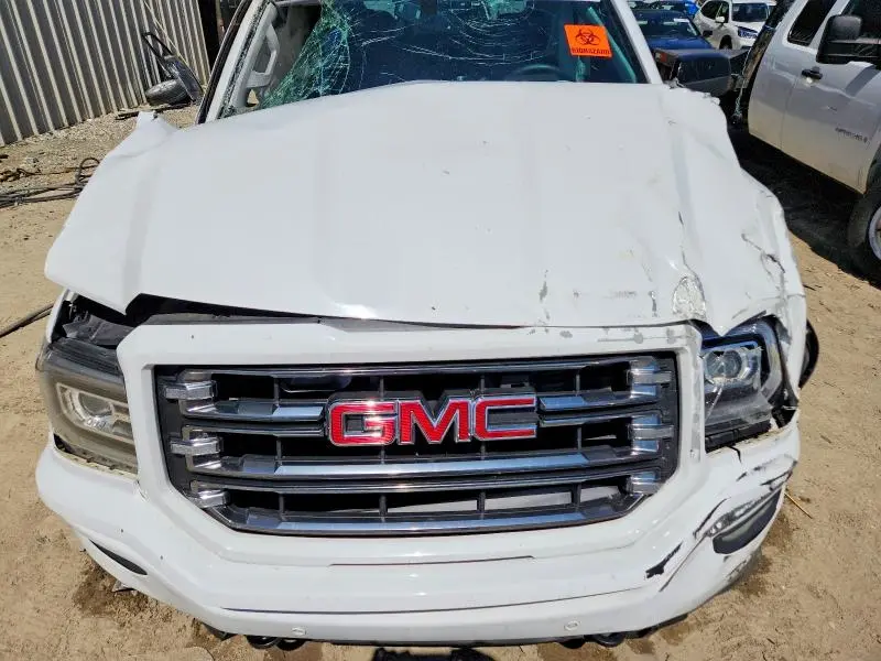 2017 GMC SIERRA K1500 SLT  