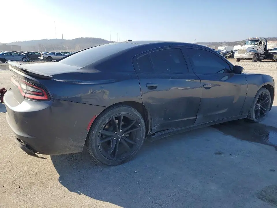 2018 DODGE CHARGER SXT  