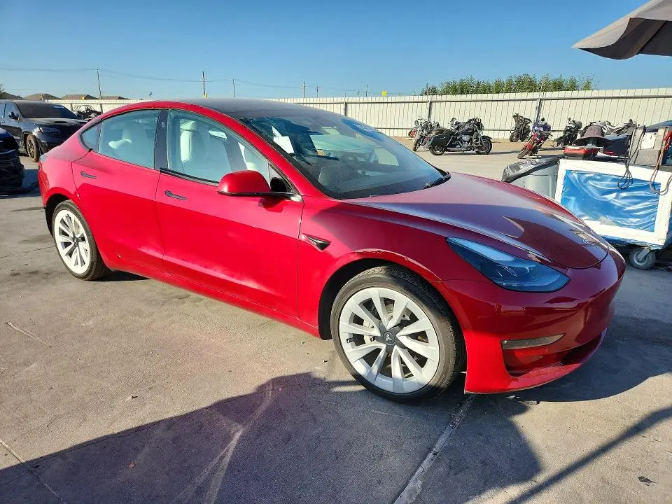 2022 TESLA MODEL 3   