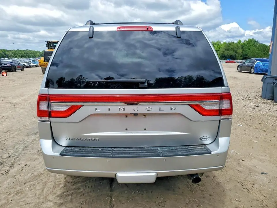 2017 LINCOLN NAVIGATOR SELECT  
