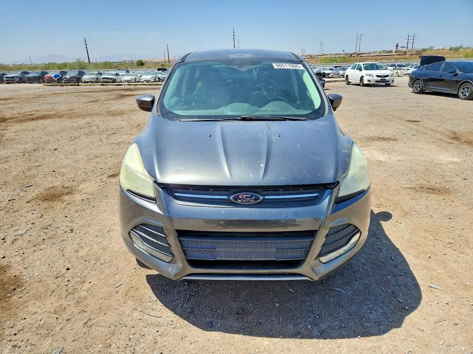 2016 FORD ESCAPE SE  