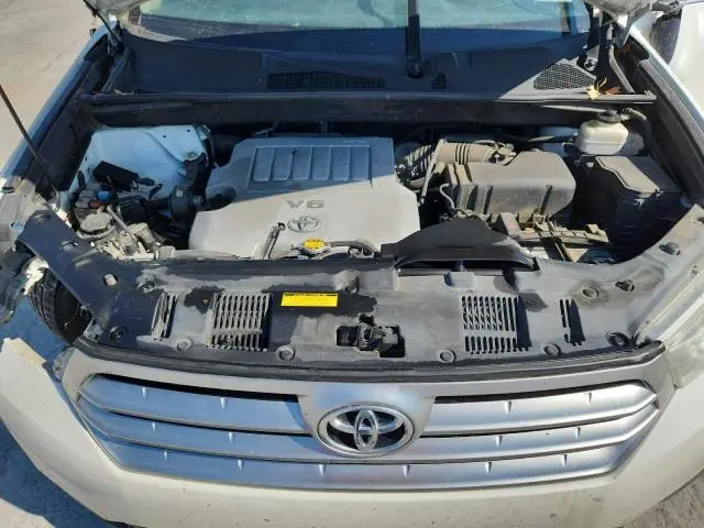 2012 TOYOTA HIGHLANDER BASE  