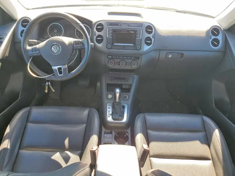 2016 VOLKSWAGEN TIGUAN S  