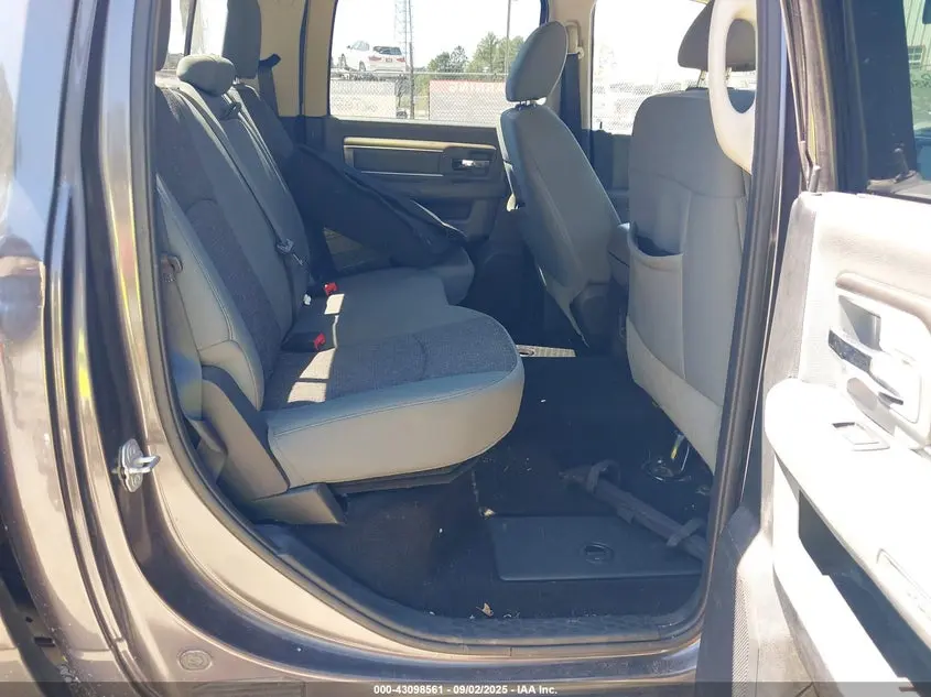 2015 RAM 1500 BIG HORN