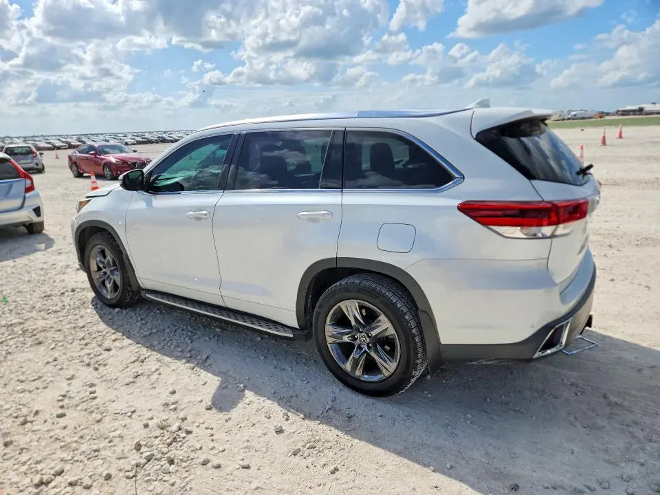 2017 TOYOTA HIGHLANDER LIMITED PLATINUM  