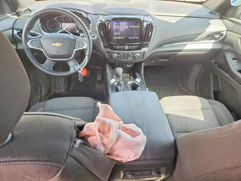 2023 CHEVROLET TRAVERSE LT  
