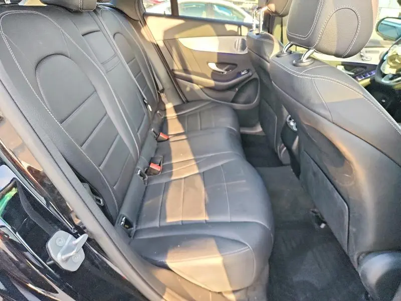 2020 MERCEDES-BENZ GLC 300  