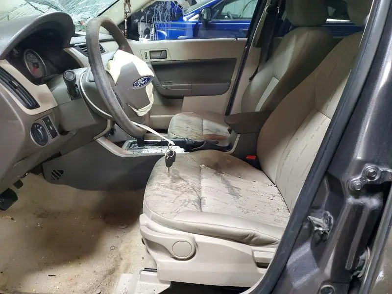 2011 FORD FOCUS SE  