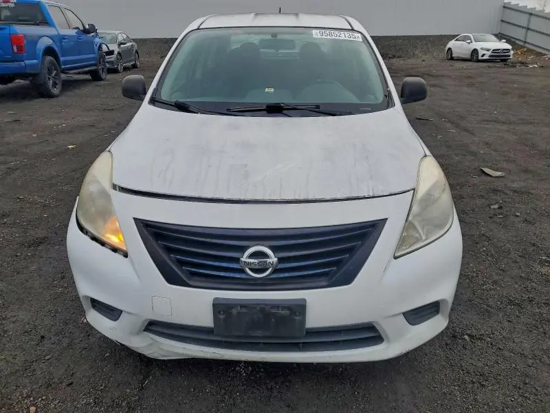 2013 NISSAN VERSA S  