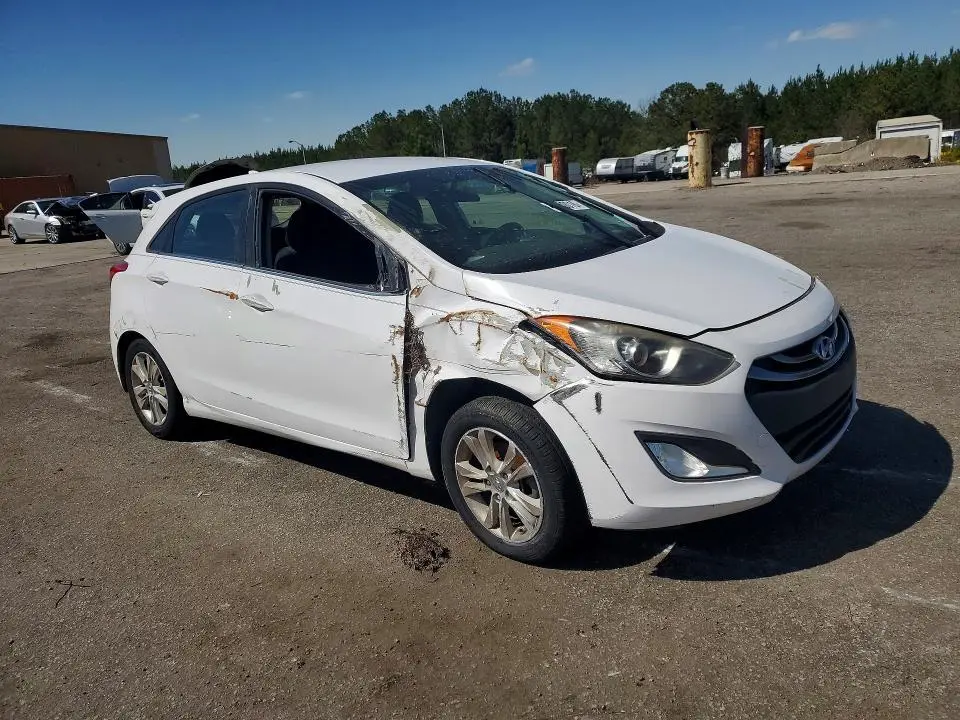 2013 HYUNDAI ELANTRA GT BASE  