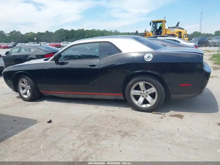 2014 DODGE CHALLENGER SXT