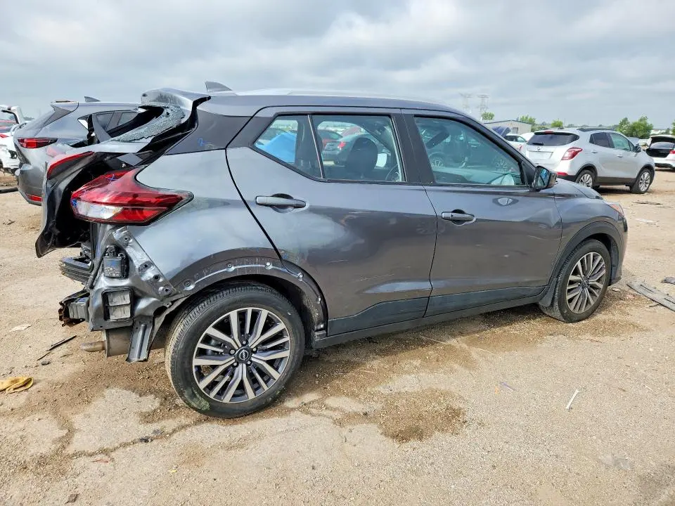 2024 NISSAN KICKS SV  