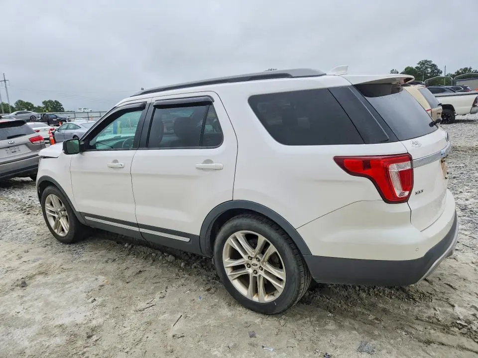 2017 FORD EXPLORER XLT  