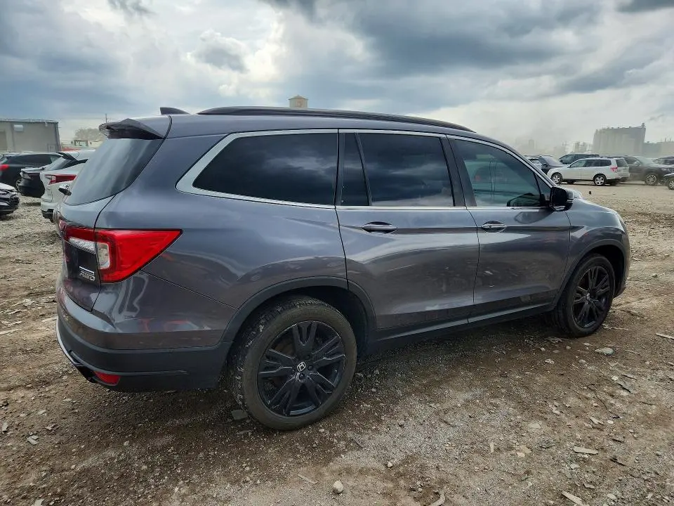 2022 HONDA PILOT SE  