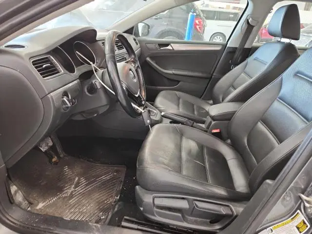 2017 VOLKSWAGEN JETTA SE  